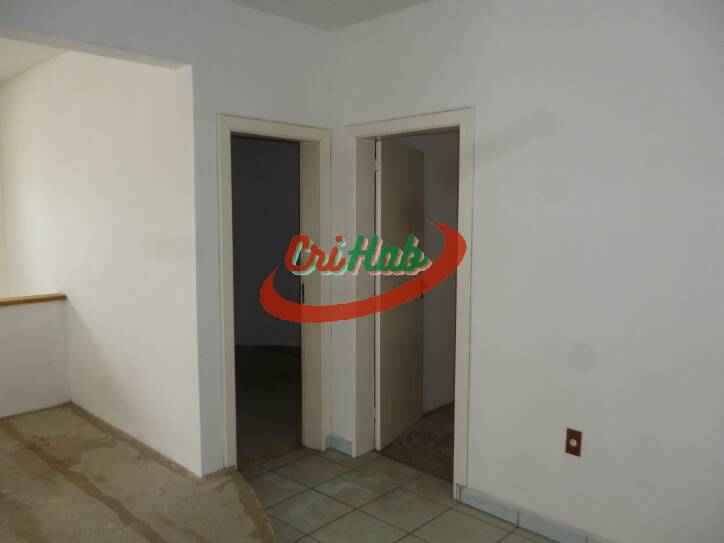 Casa à venda com 4 quartos, 250m² - Foto 25