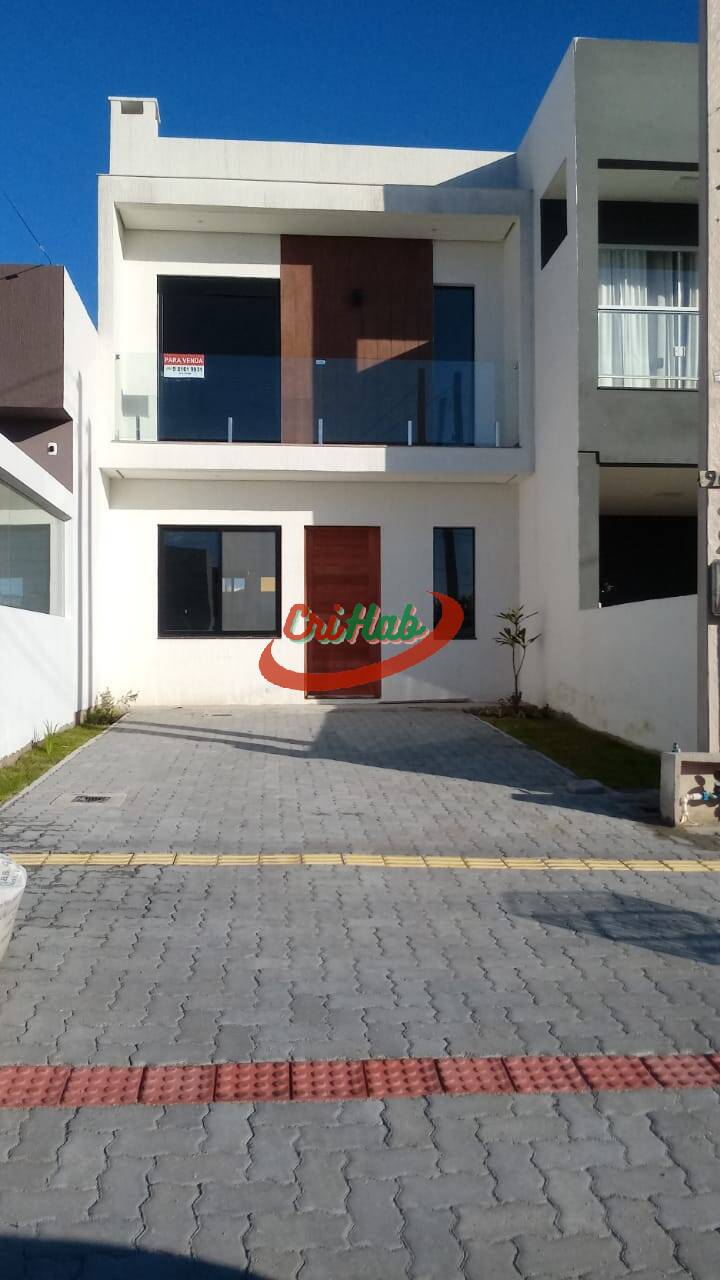 Casa à venda com 2 quartos, 80m² - Foto 1